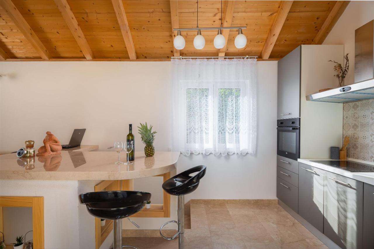 Villa Leoma With Heated Pool Marusici  Екстер'єр фото