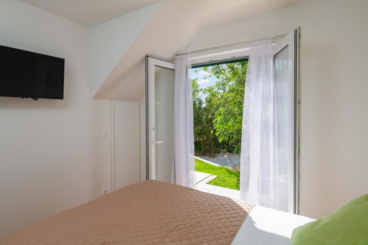 Villa Leoma With Heated Pool Marusici  Екстер'єр фото